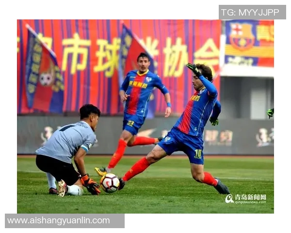 大连超越与青岛黄海激战正酣谁能在赛场上笑到最后 大连超越与青岛黄海激战正酣谁能在赛场上笑到最后